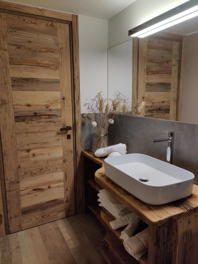 Appartamento Au Fond Du Bourg Aosta Esterno foto